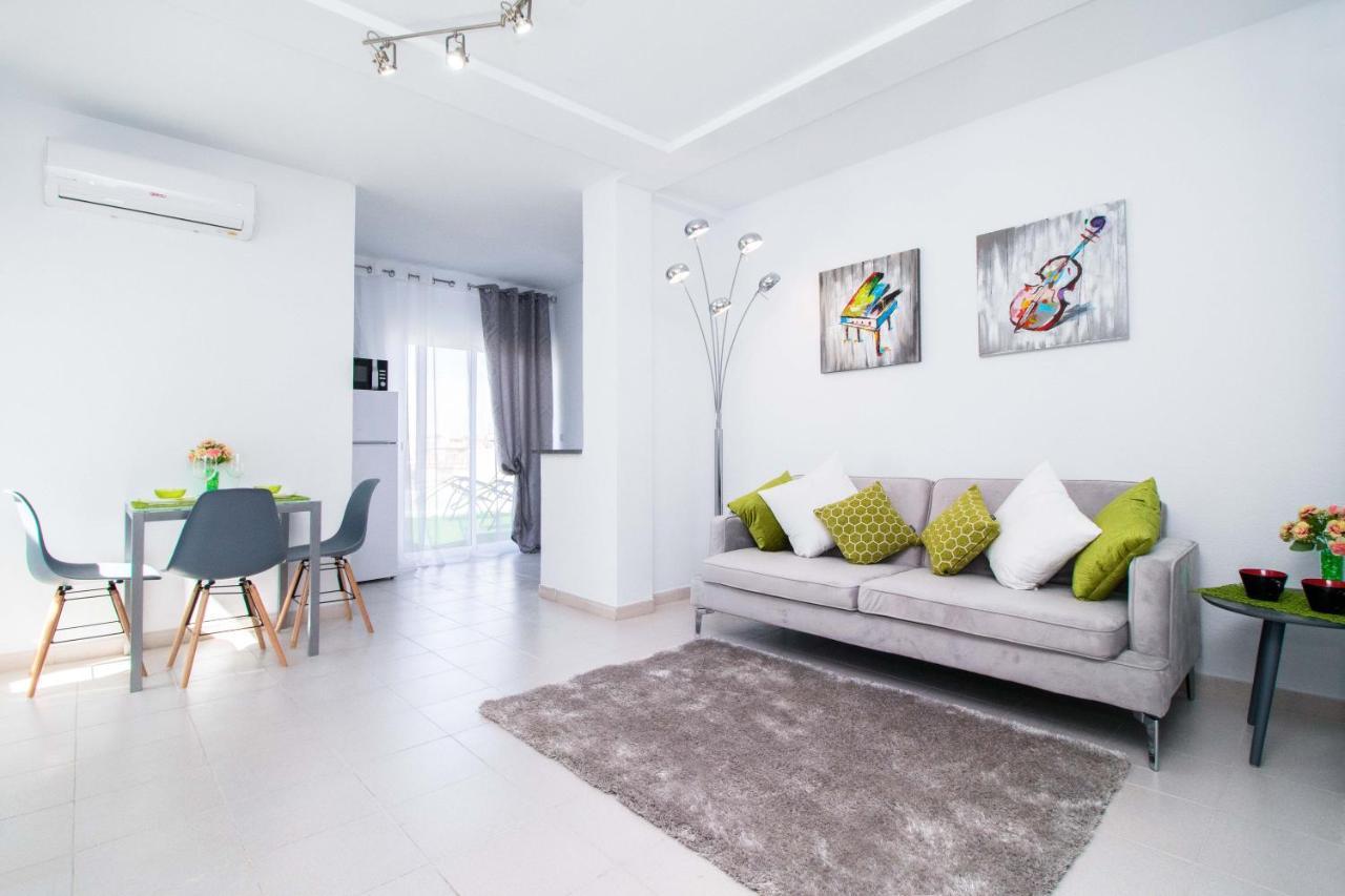 Dos Terrazas Apartment ตอร์เรเวียคา ภายนอก รูปภาพ